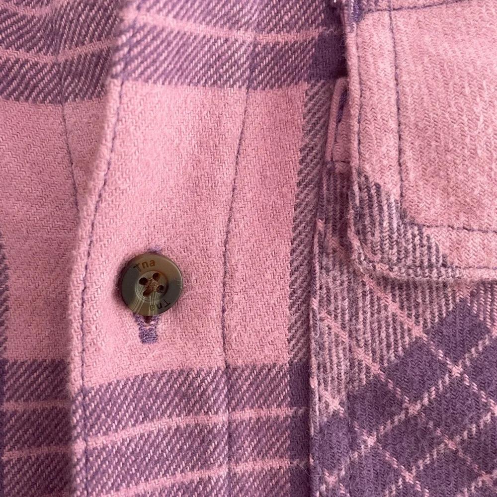 2-Aritzia TNA Plaid Oversized Button-Up Shirt -2 items - Picture 8 of 10